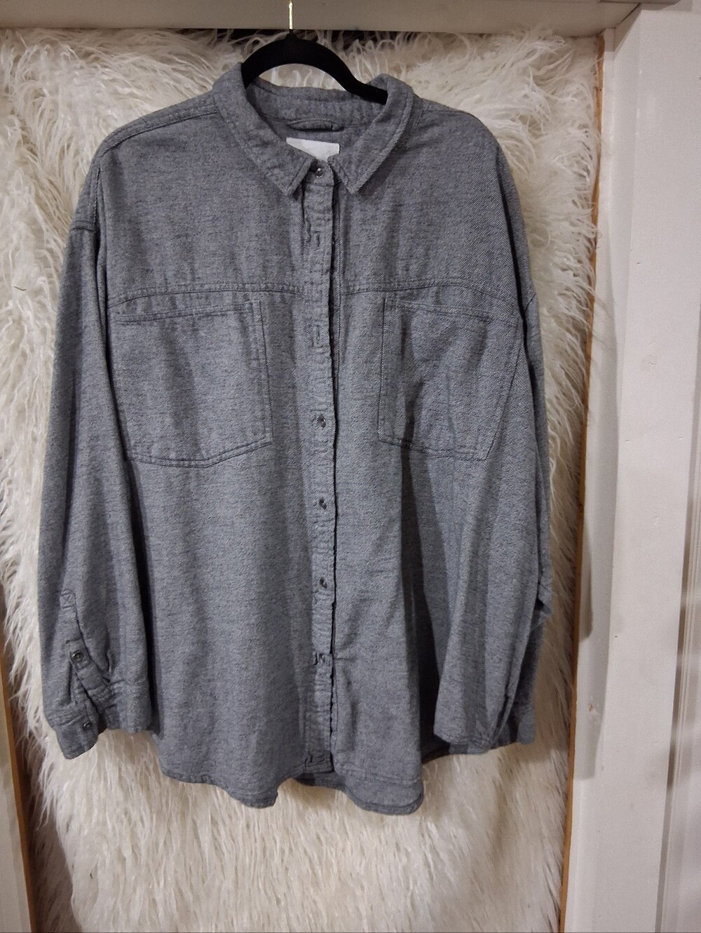 Casual Button-Up Shirt Jacket in Gray